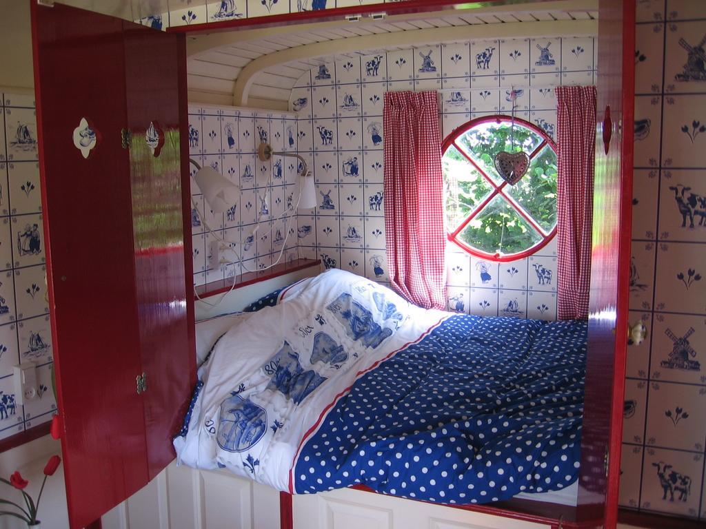 Pipowagen Camping Puur Genieten Bed and Breakfast Someren Pokój zdjęcie